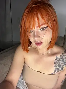 Snapshot of Alysson_LS chatting on November 21, 2:32 am Alysson LS online show from November 21, 2:32 am