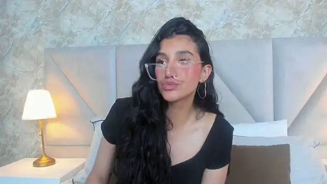 ValentiinaCruz online show from October 20, 10:21 pm