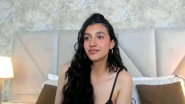 ValentiinaCruz online show from October 23, 10:41 pm