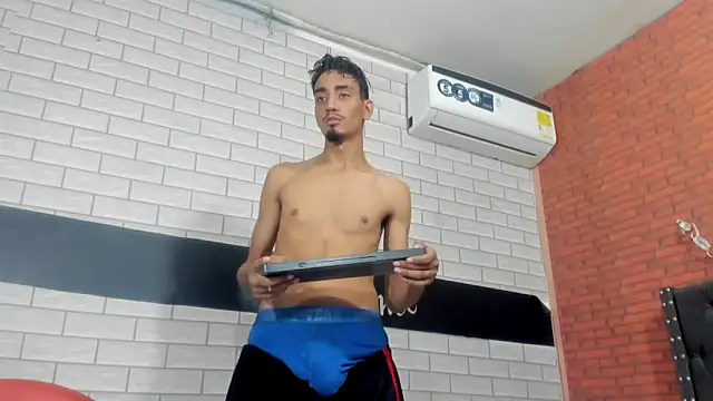 Snapshot of Sexvergon_26 chatting on October 12, 8:19 pm Sexvergon 26 online show from October 12, 8:19 pm