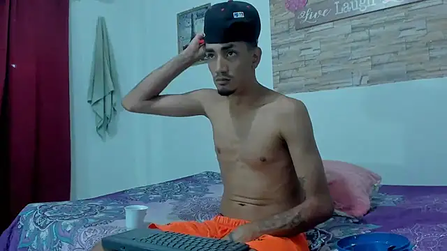 Snapshot of Sexvergon_26 chatting on November 27, 8:00 pm Sexvergon 26 online show from November 27, 8:00 pm