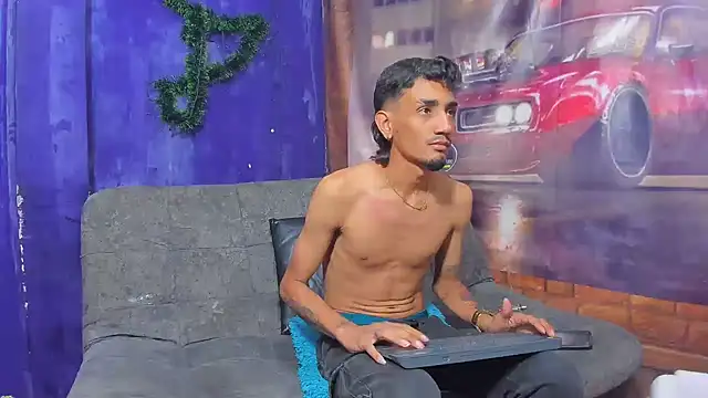 Snapshot of Sexvergon_26 chatting on February 9, 5:22 am Sexvergon 26 online show from February 9, 5:22 am