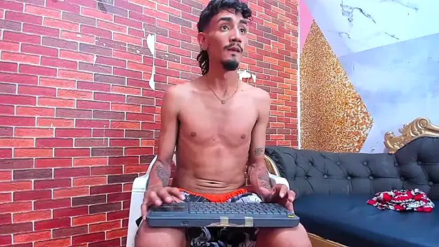 Snapshot of Sexvergon_26 chatting on March 8, 12:52 am Sexvergon 26 online show from March 8, 12:52 am