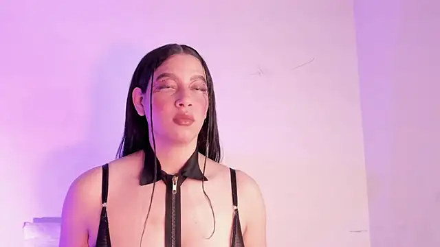 Megan Luxe online show from May 16, 6:32 am