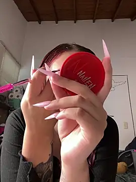 Paulina-Wells online show from October 1, 8:59 pm