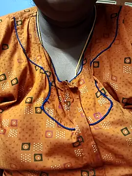 Snapshot of TAMIL_ELAKKIYA chatting on September 27, 7:35 am TAMIL ELAKKIYA online show from September 27, 7:35 am