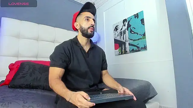 Yiyo10  online show from February 7, 4:38 am