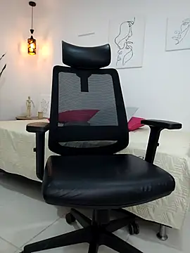 damian bull online show from October 26, 7:42 pm