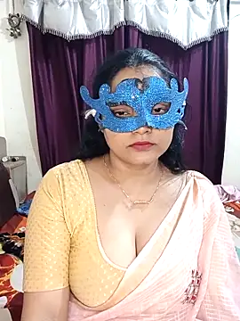 MEERAcle online show from February 18, 7:10 pm