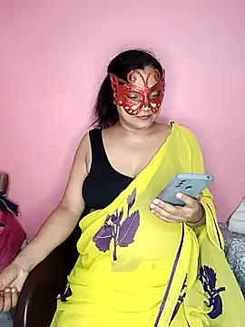 Snapshot of MEERAcle chatting on May 10, 6:46 pm MEERAcle online show from May 10, 6:46 pm