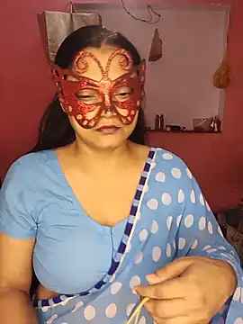 Snapshot of MEERAcle chatting on June 4, 12:05 am MEERAcle online show from June 4, 12:05 am