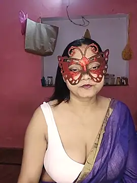 Snapshot of MEERAcle chatting on June 18, 3:16 pm MEERAcle online show from June 18, 3:16 pm