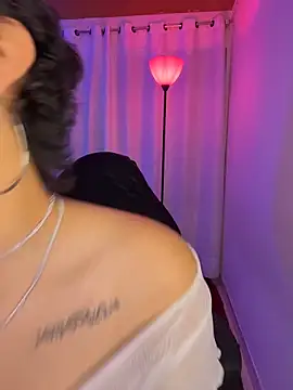 ZahaRose online show from November 30, 12:58 am