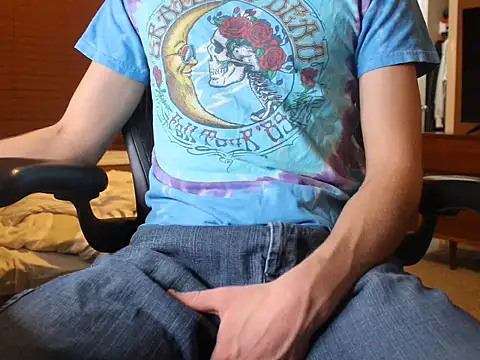 Snapshot of jjjjjfive chatting on December 2, 12:38 am jjjjjfive online show from December 2, 12:38 am