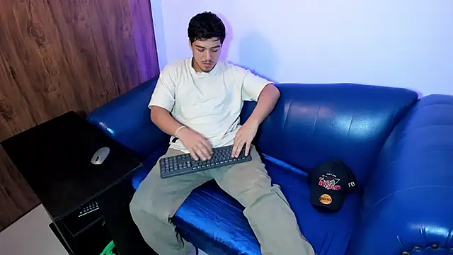 juanmechanic  online show from November 12, 3:01 pm