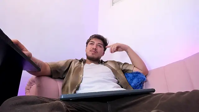 juanmechanic  online show from March 5, 2:18 am