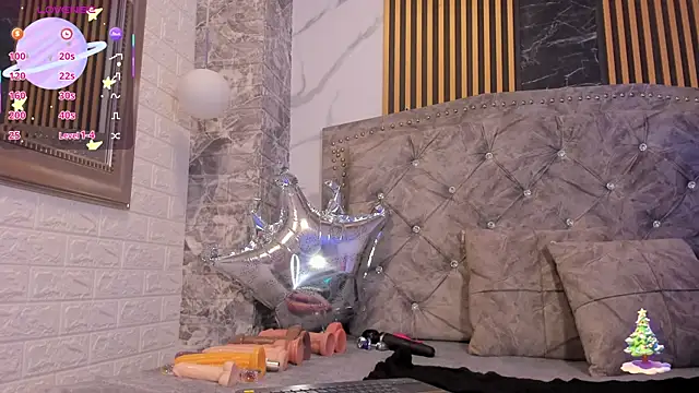 railey rosse  online show from November 24, 7:57 pm