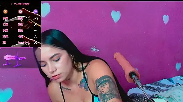 Lali HOtt online show from November 17, 5:52 pm