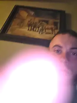 Snapshot of MushroomM1 chatting on December 16, 1:21 am MushroomM1 online show from December 16, 1:21 am