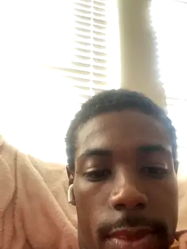 Snapshot of huhgtr chatting on November 3, 8:21 pm huhgtr online show from November 3, 8:21 pm