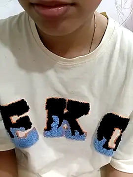 blueeyegirl22 online show from December 2, 11:04 am