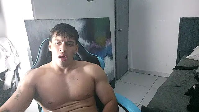 latin party007 online show from July 7, 7:23 am