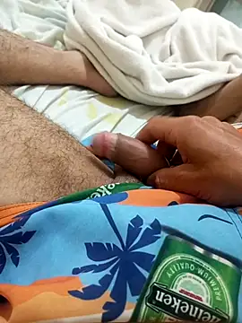 Snapshot of Maniasefetiches chatting on March 8, 5:22 am Maniasefetiches online show from March 8, 5:22 am