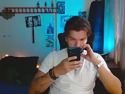 cortelioni massimo  online show from October 24, 7:43 pm