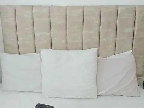 AprilStone1 online show from December 5, 12:47 pm