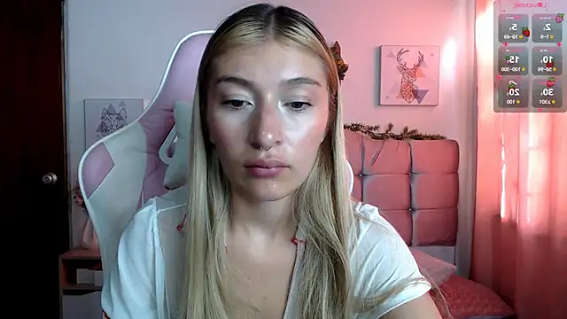 Snapshot of SophiaaLee chatting on September 27, 9:31 pm SophiaaLee online show from September 27, 9:31 pm