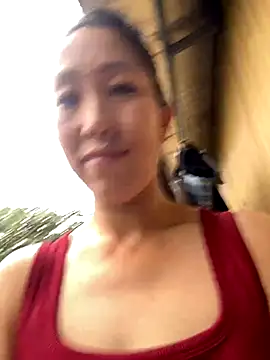 Huong-Ly online show from October 2, 2:40 am