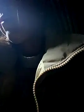 Huong-Ly online show from November 27, 7:54 am