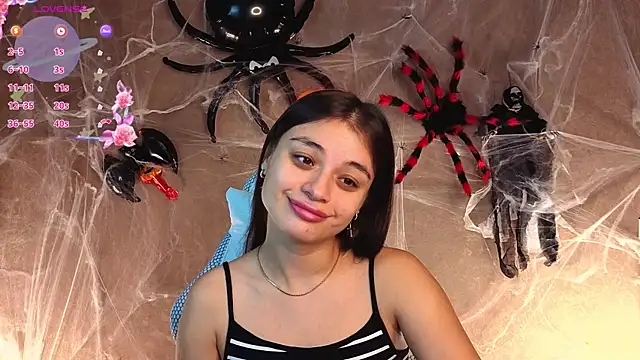 Snapshot of Leila_Hefner chatting on October 15, 2:44 am Leila Hefner online show from October 15, 2:44 am