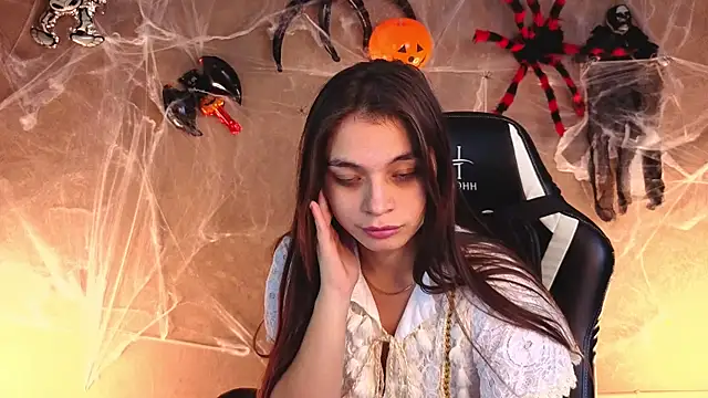 Snapshot of Leila_Hefner chatting on October 30, 2:46 am Leila Hefner online show from October 30, 2:46 am