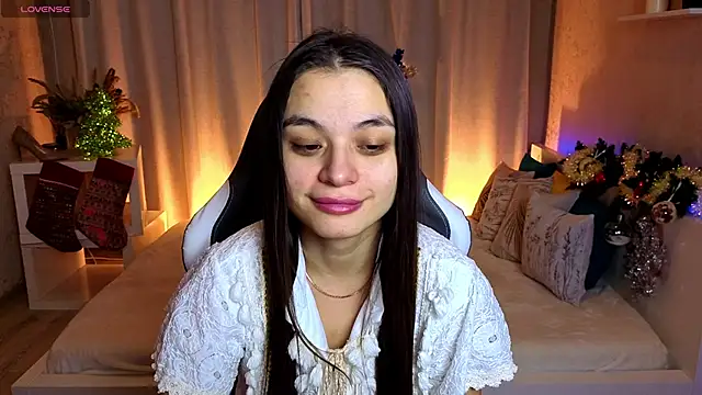 Snapshot of Leila_Hefner chatting on December 20, 2:18 am Leila Hefner online show from December 20, 2:18 am