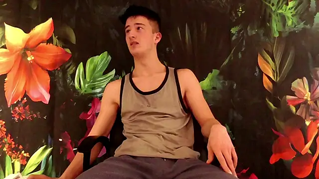 Snapshot of SirReed chatting on November 23, 4:01 am SirReed online show from November 23, 4:01 am