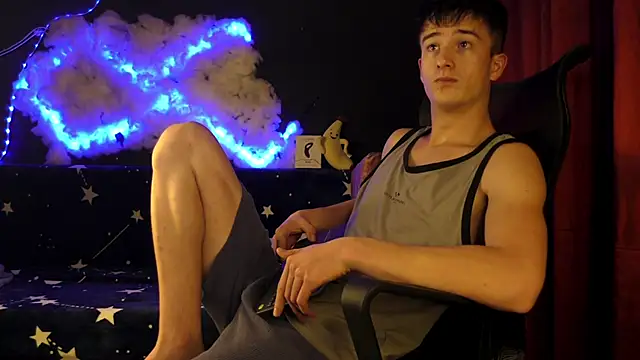 Snapshot of SirReed chatting on November 26, 4:02 am SirReed online show from November 26, 4:02 am