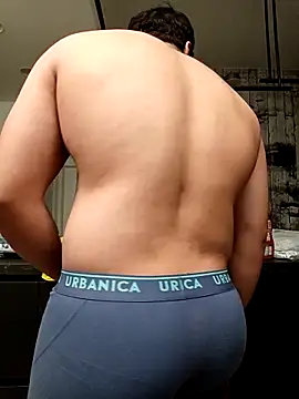 Snapshot of a23c43 chatting on February 22, 11:03 pm a23c43 online show from February 22, 11:03 pm