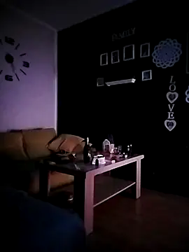 Snapshot of Fredry111 chatting on October 10, 10:31 pm Fredry111 online show from October 10, 10:31 pm