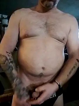 Snapshot of Fredry111 chatting on December 22, 8:11 am Fredry111 online show from December 22, 8:11 am