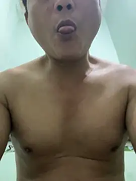 hotboy2x online show from April 30, 10:36 pm