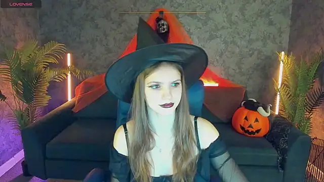 Snapshot of PussyOnLuck chatting on October 27, 7:12 am PussyOnLuck online show from October 27, 7:12 am