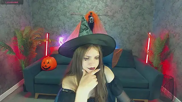 Snapshot of PussyOnLuck chatting on October 28, 6:50 am PussyOnLuck online show from October 28, 6:50 am