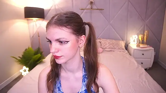 Snapshot of PussyOnLuck chatting on November 11, 7:08 am PussyOnLuck online show from November 11, 7:08 am