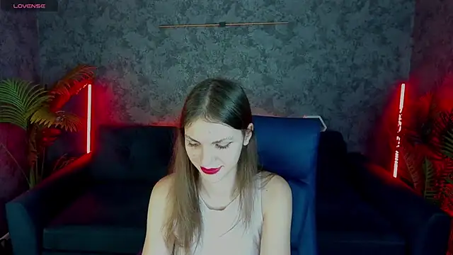 Snapshot of PussyOnLuck chatting on November 21, 6:56 am PussyOnLuck online show from November 21, 6:56 am