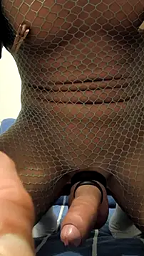 Snapshot of HandSom3Guy chatting on November 2, 9:22 am HandSom3Guy online show from November 2, 9:22 am