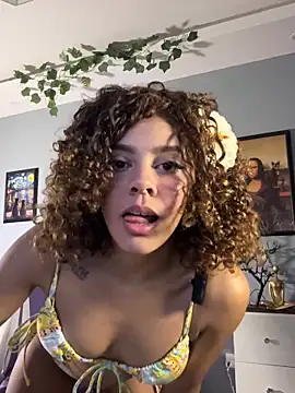 hannachris- online show from September 21, 12:12 am