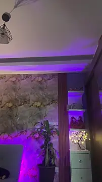 hannachris- online show from October 20, 2:12 am