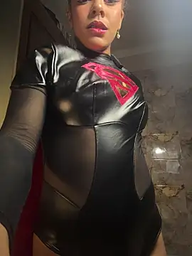 hannachris- online show from February 2, 11:47 pm