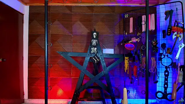 Misstresss aurora bdsm online show from August 1, 2:16 pm